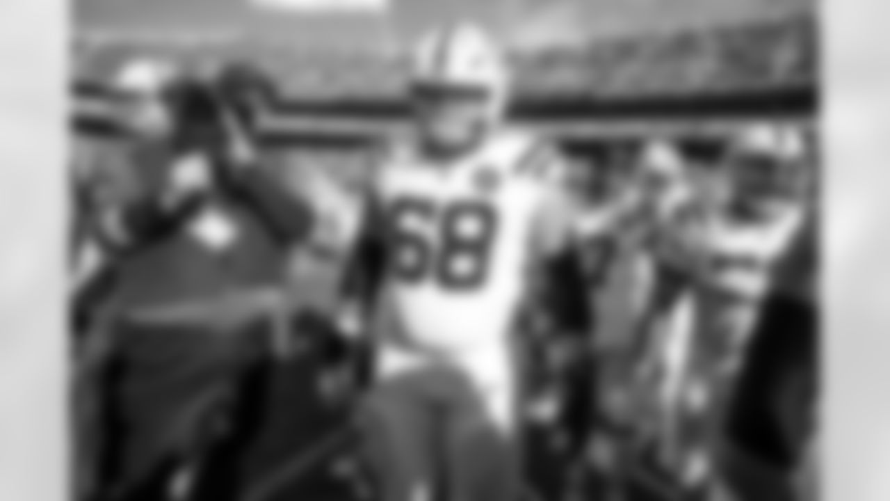 G Dalton Tucker #68, CB Charvarius Ward and LB Segun Olubi #50