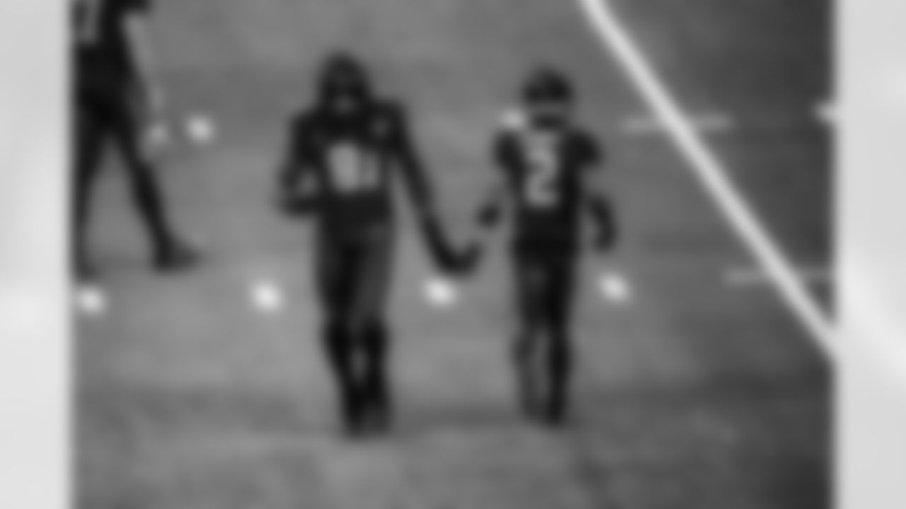 WR D.J. Montgomery #2 and TE Mo Alie-Cox #81