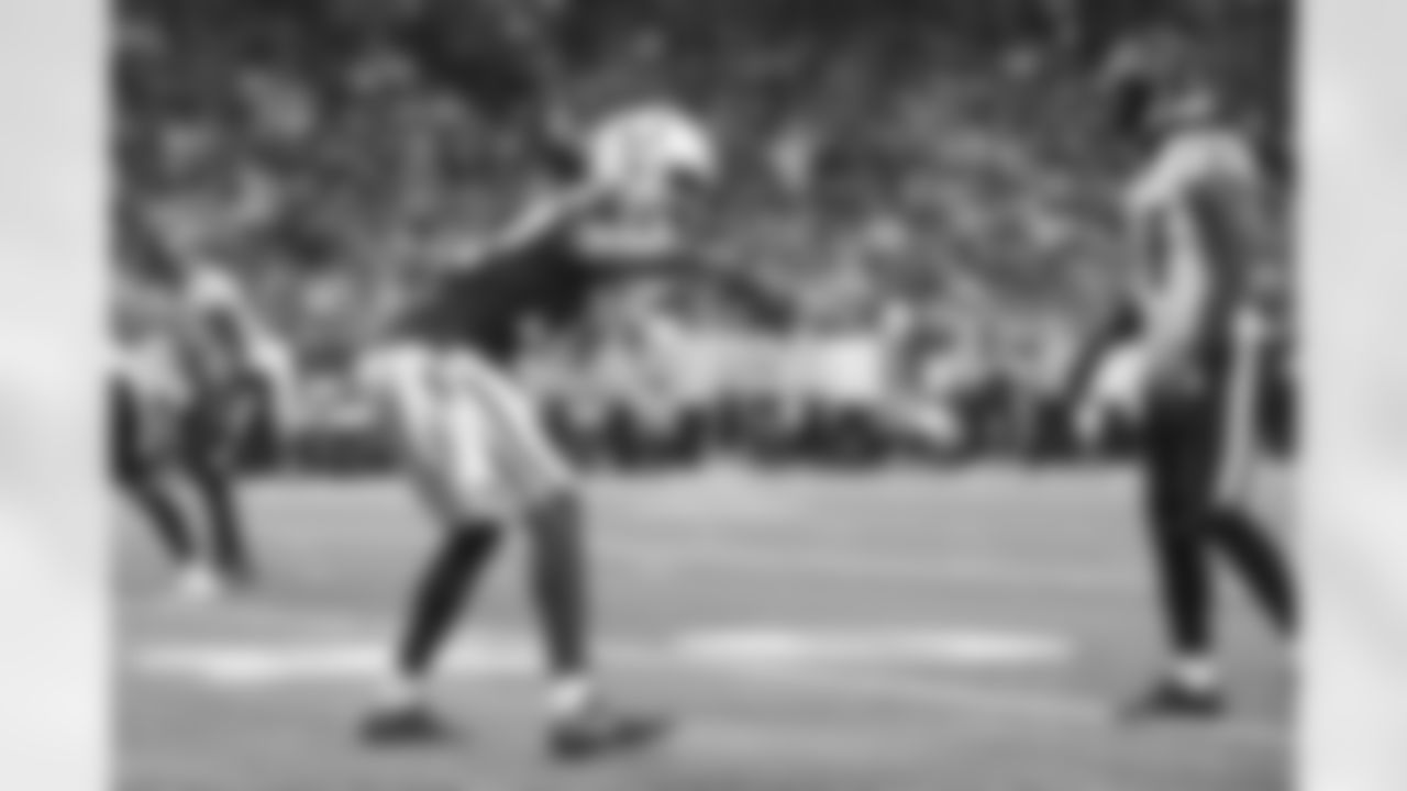 37 CB Ameer Speed