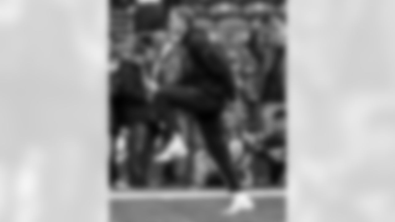 2025_1214_SEA_Pregame_0017