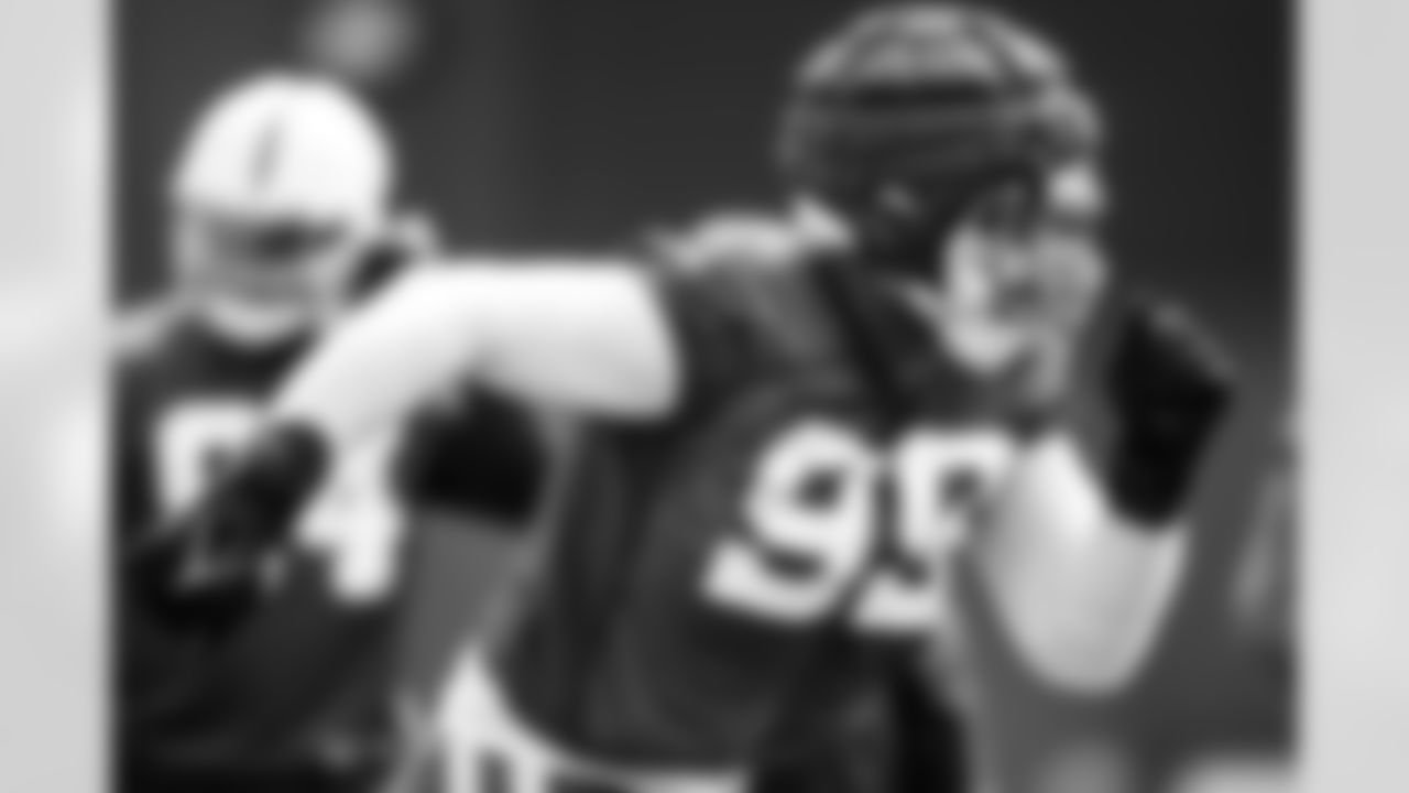 DT DeForest Buckner #99