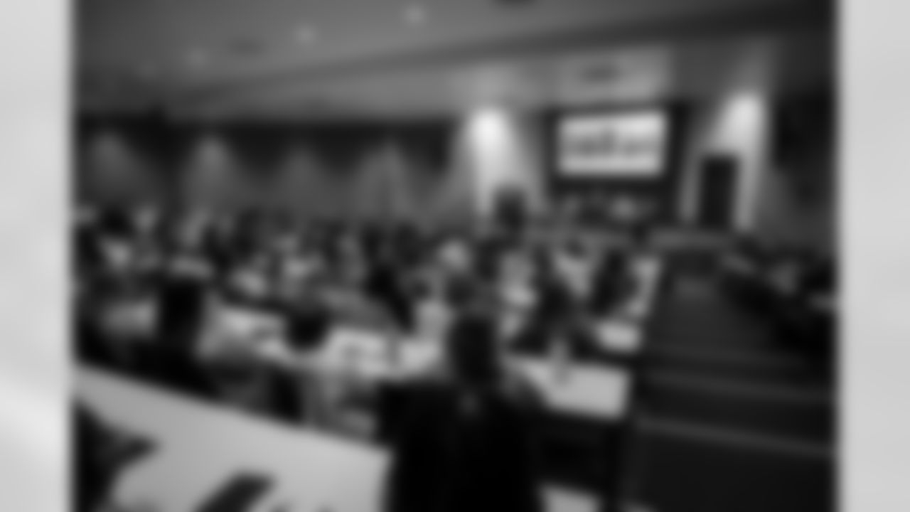 2025_0516_BTS_Inside_The_Huddle_1851