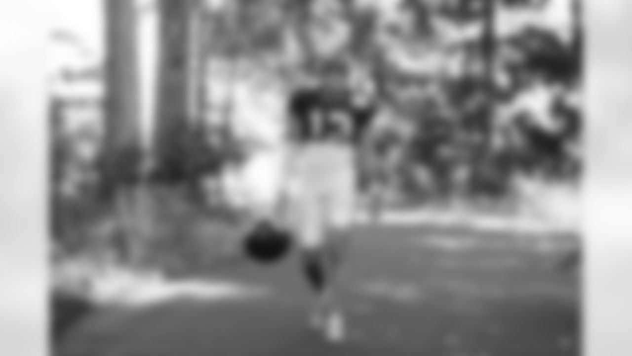 13 WR Derek Slywka