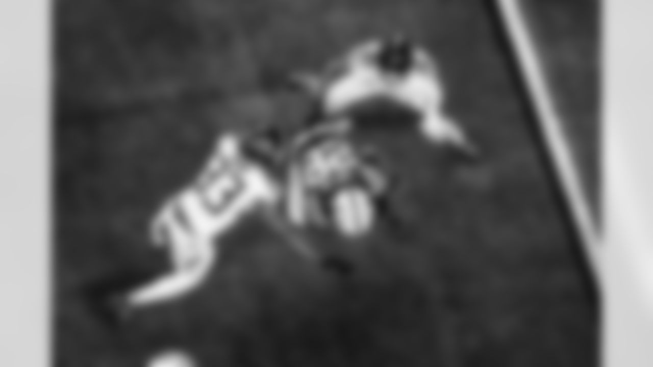 RB Jonathan Taylor #28