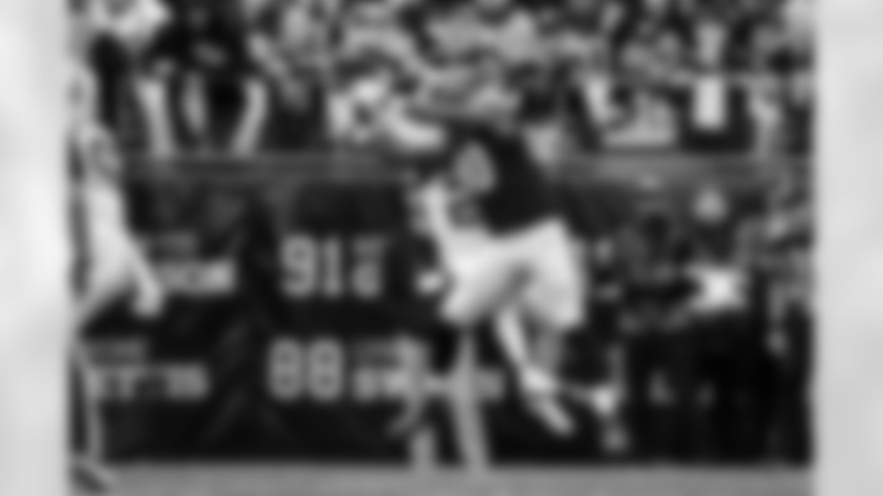 CB Kenny Moore II #23