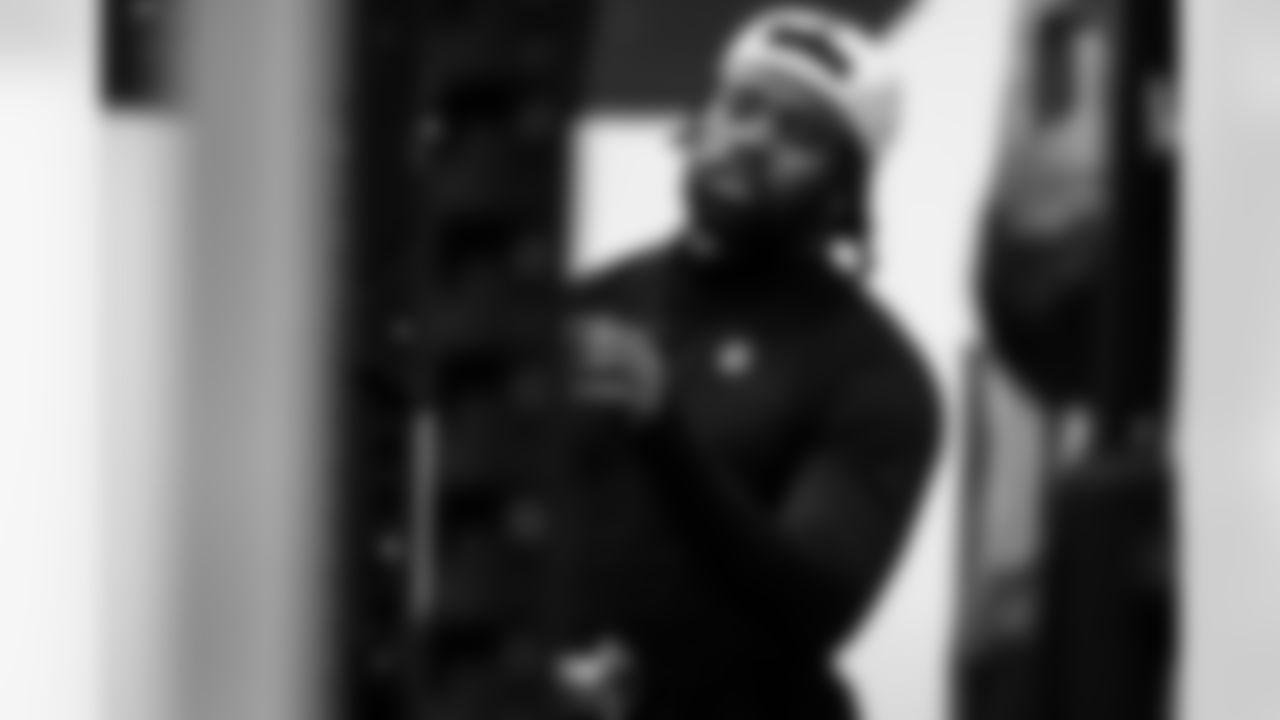 CB Kenny Moore II #23