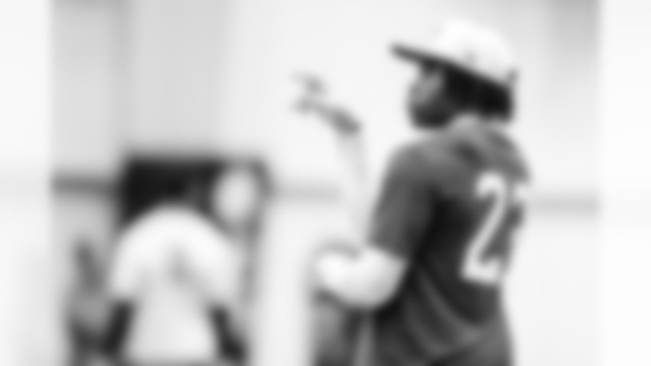 CB Kenny Moore II #23