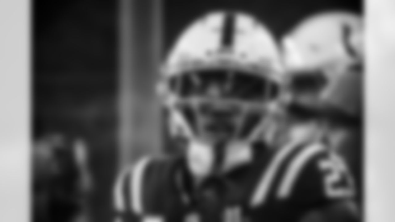 CB Kenny Moore II #23