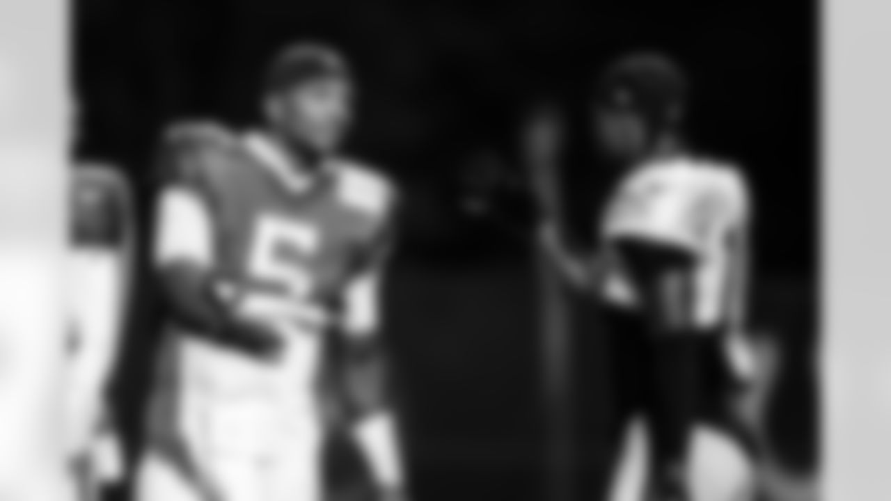 QB Anthony Richardson #5 and WR Adonai Mitchell #10