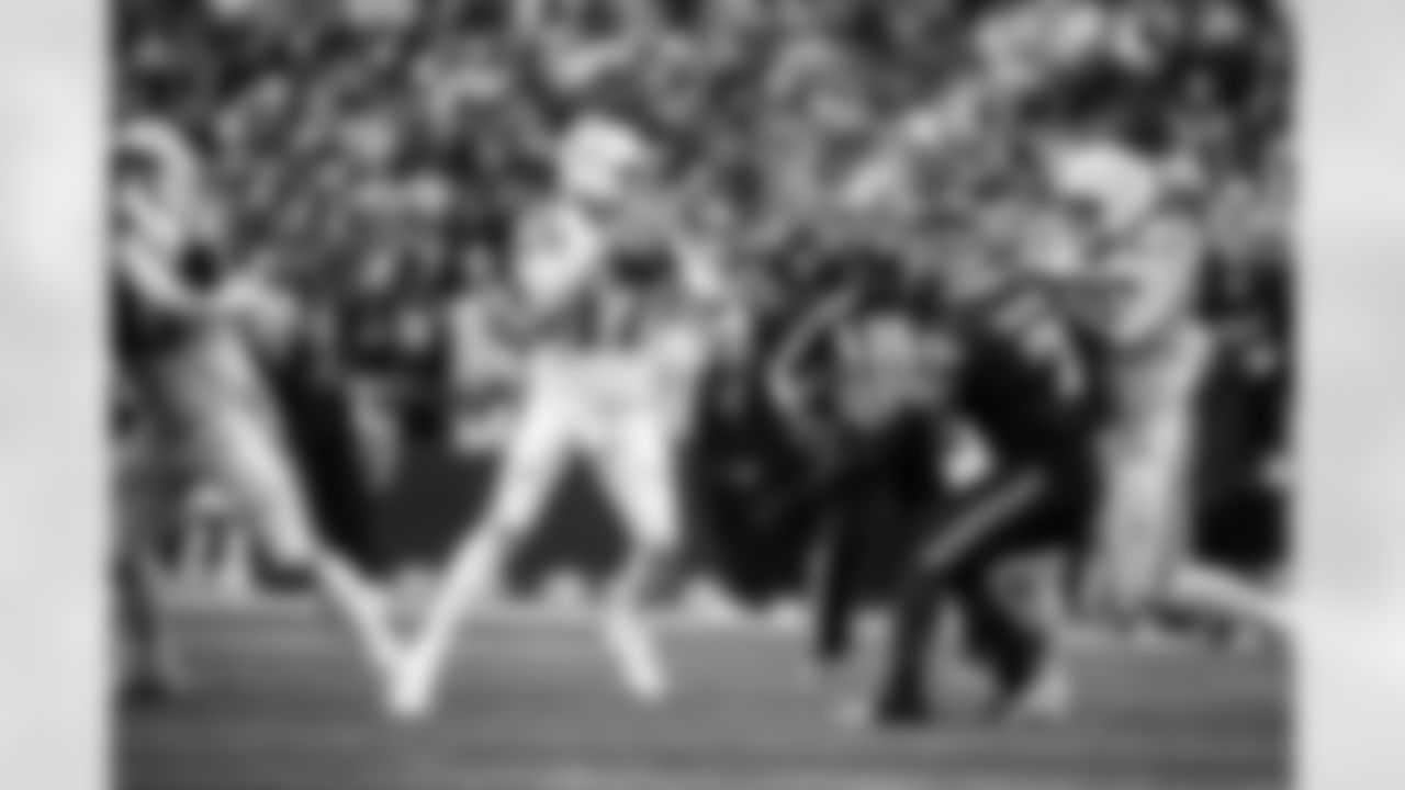 QB Philip Rivers #17