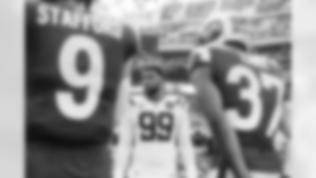 DT DeForest Buckner #99
