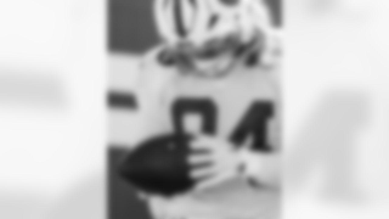 TE Tyler Warren #84