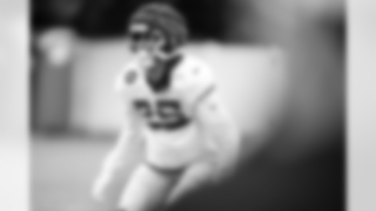 S Rodney Thomas II #25