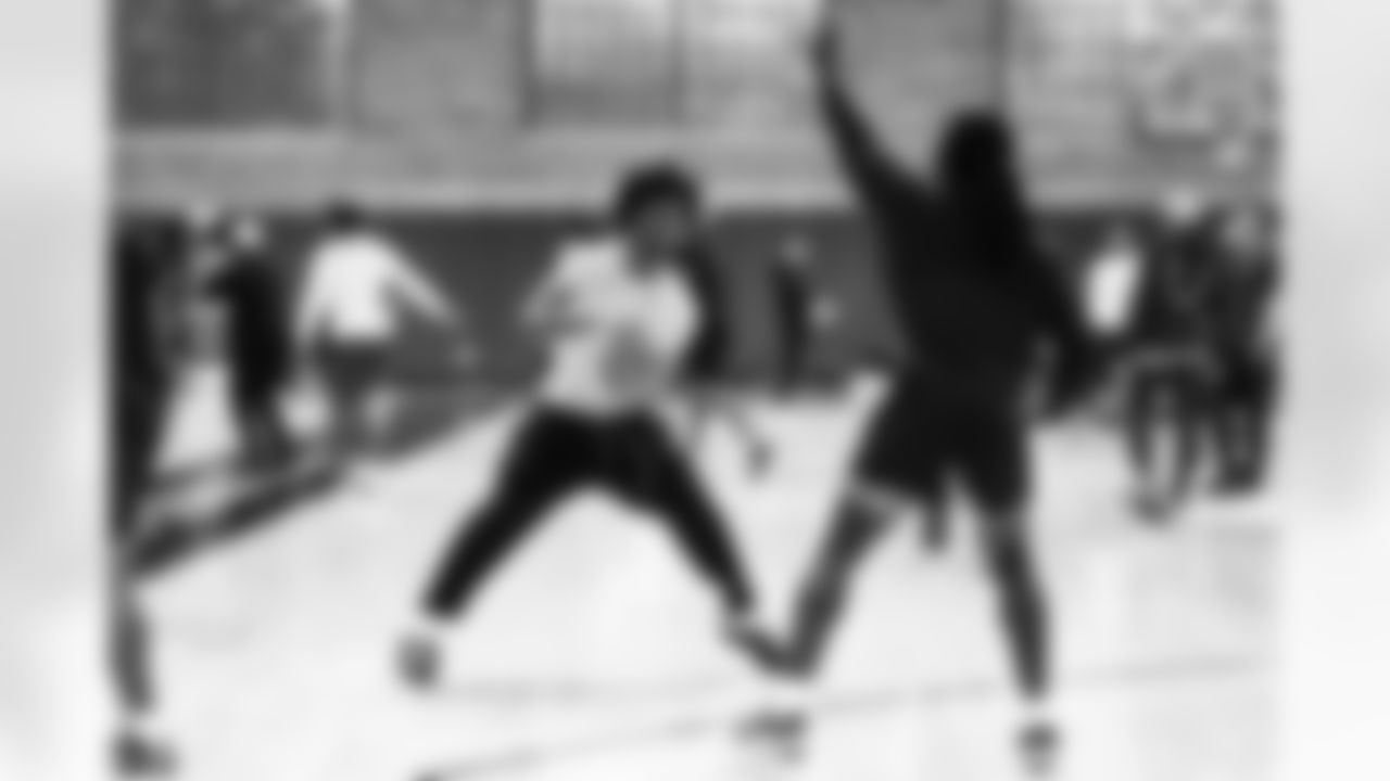 WR Adonai Mitchell #10