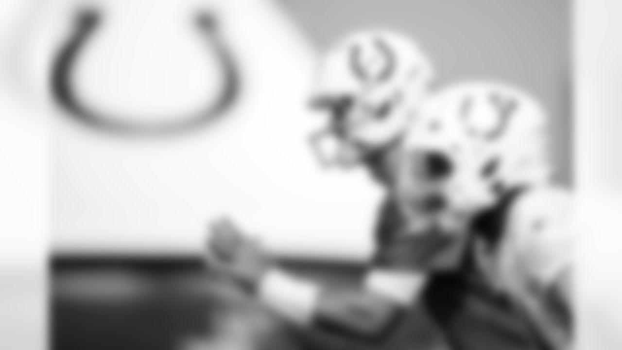 QB Daniel Jones #17