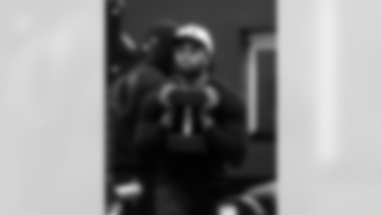 CB Kenny Moore II #23