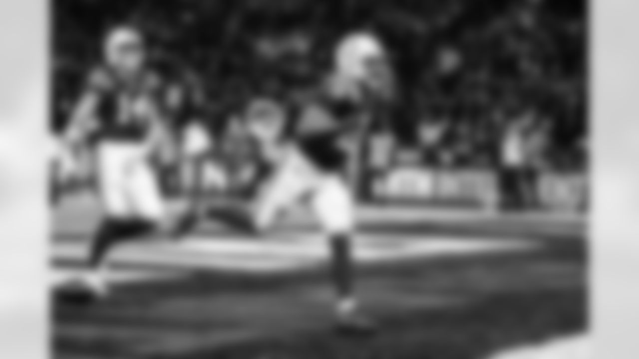 WR Alec Pierce #14 and RB Jonathan Taylor #28