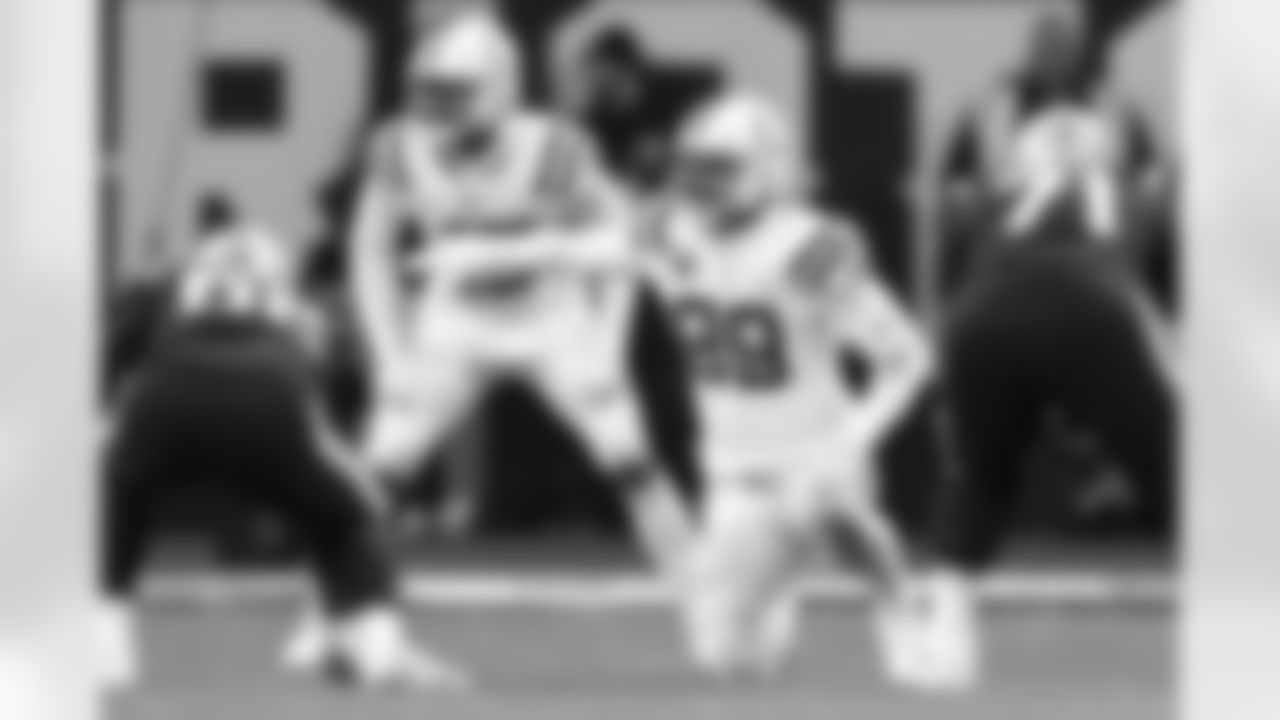 45 LB E.J. Speed, 99 DT DeForest Buckner