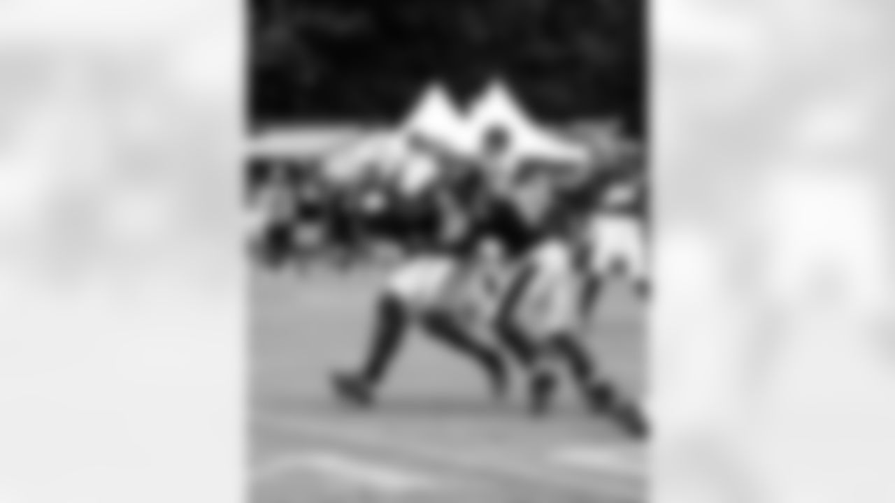 WR Adonai Mitchell #10