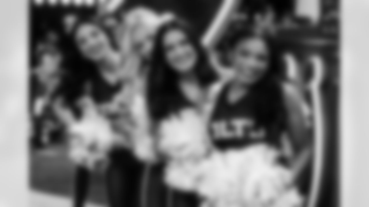 Victoria V., MacLaine F., Sydney V. and Cierra B.