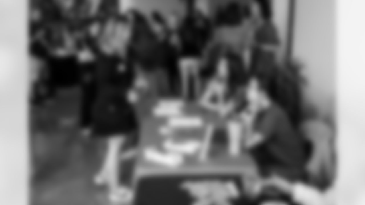 2025_0516_BTS_Inside_The_Huddle_1194