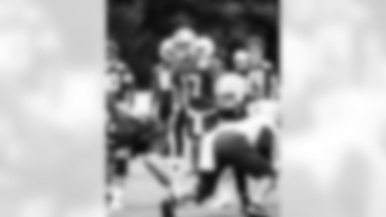 QB Daniel Jones #17