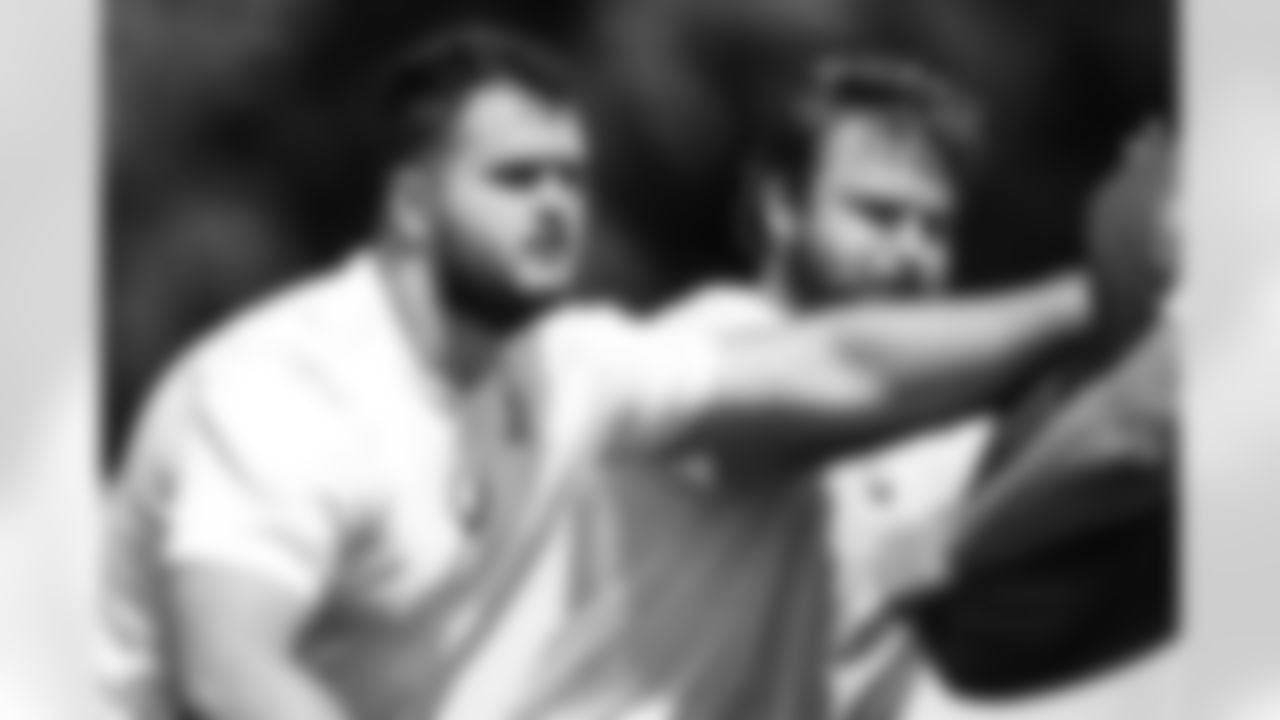 T Matt Goncalves #71 and G Tanor Bortolini #60