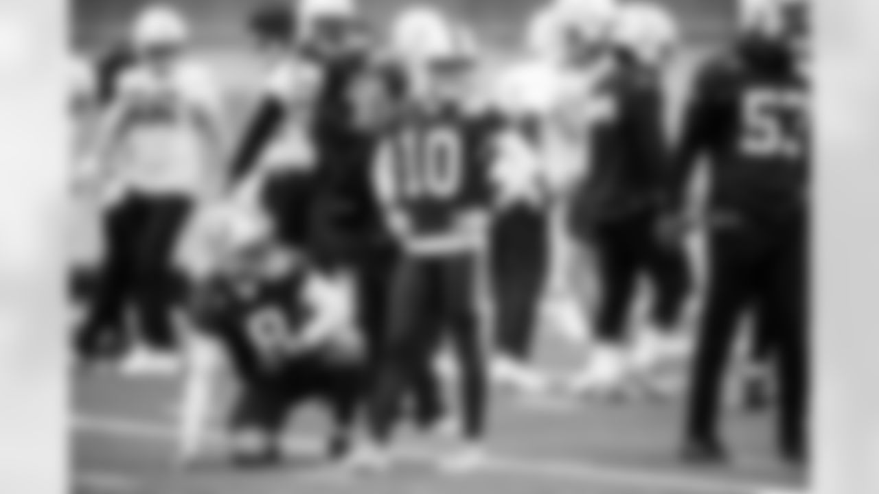 P Rigoberto Sanchez #8 and K Blake Grupe #10