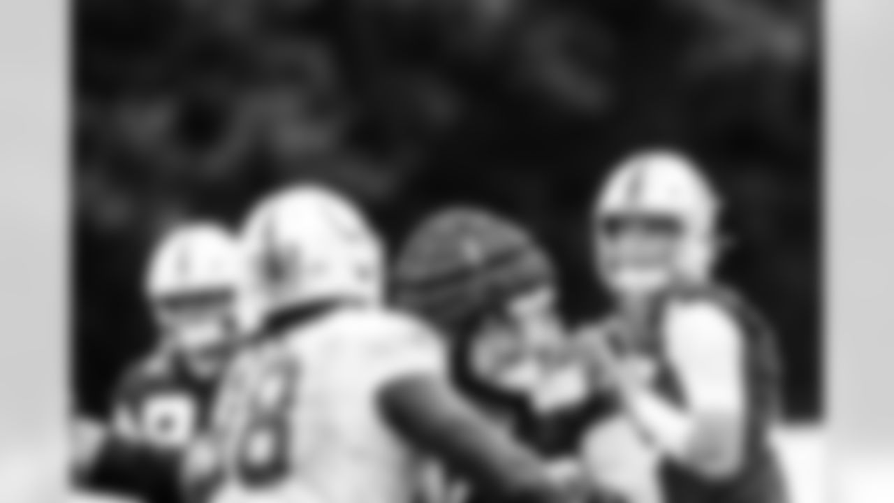 QB Riley Leonard #15