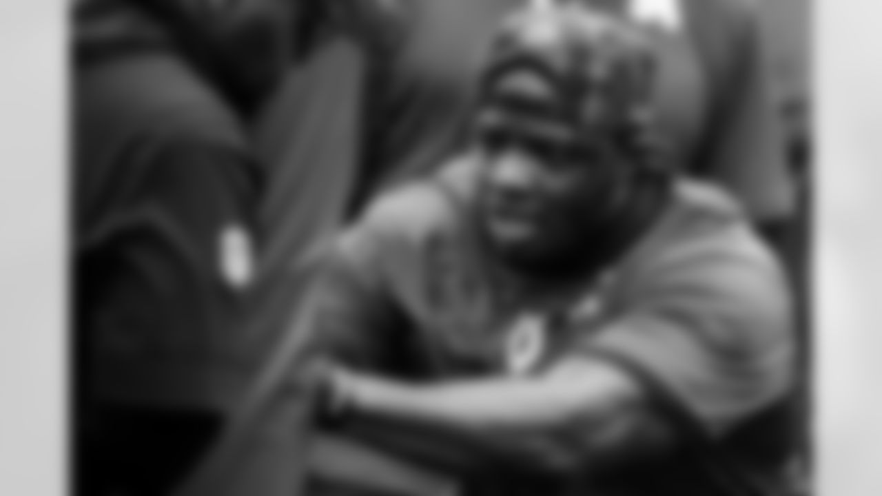 DE Samson Ebukam #52
