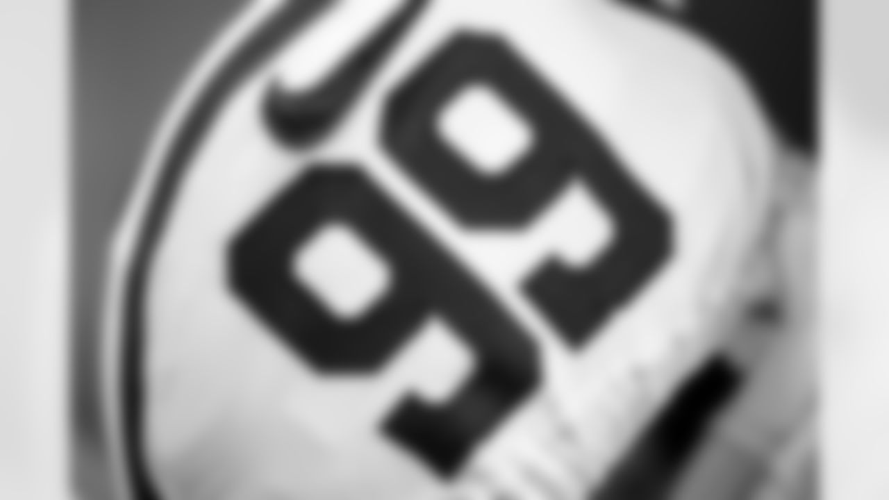 DT DeForest Buckner #99