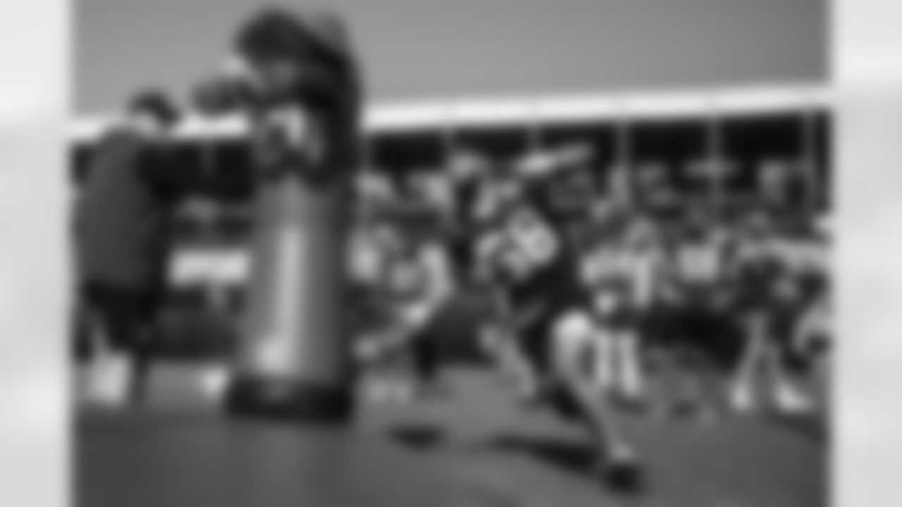 LB Austin Ajiake #58