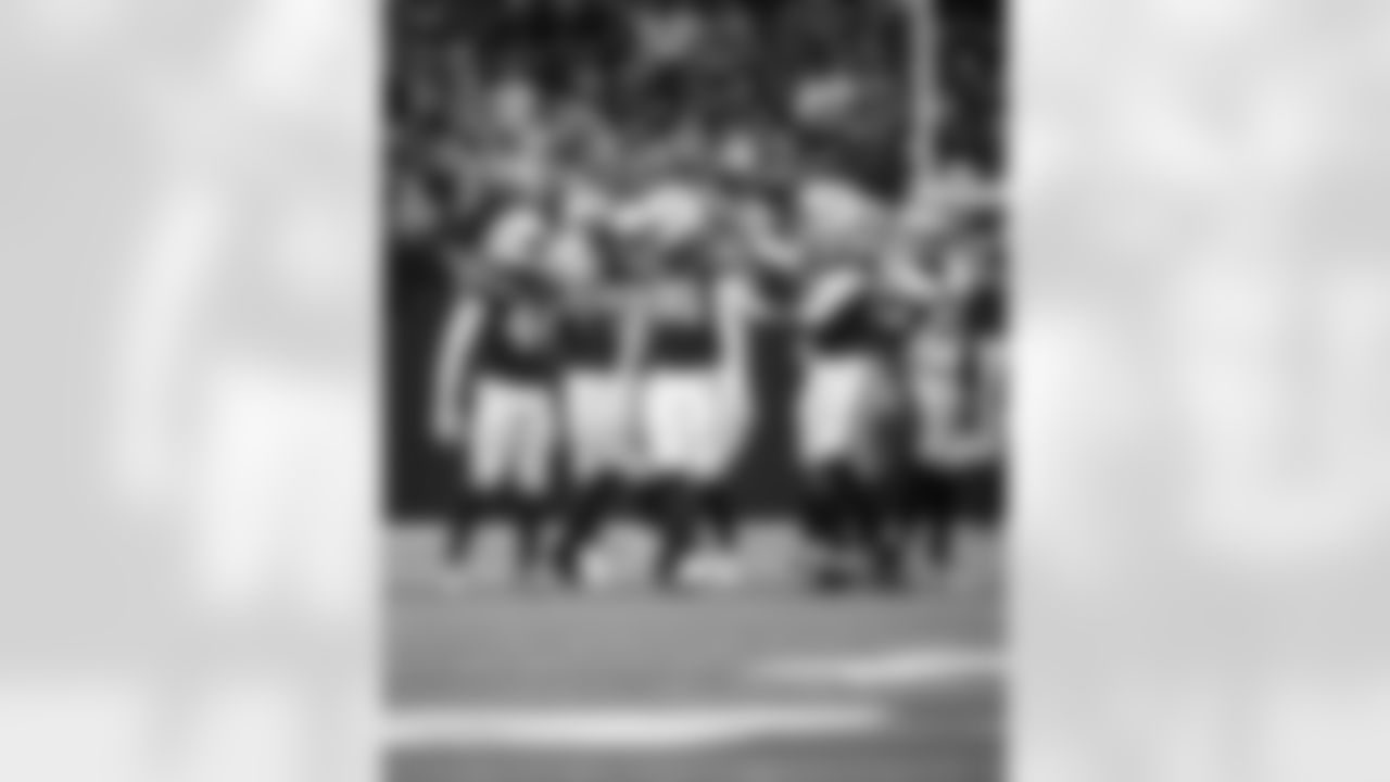 LB Zaire Franklin #44, DT DeForest Buckner #99 and DE Laiatu Latu #97