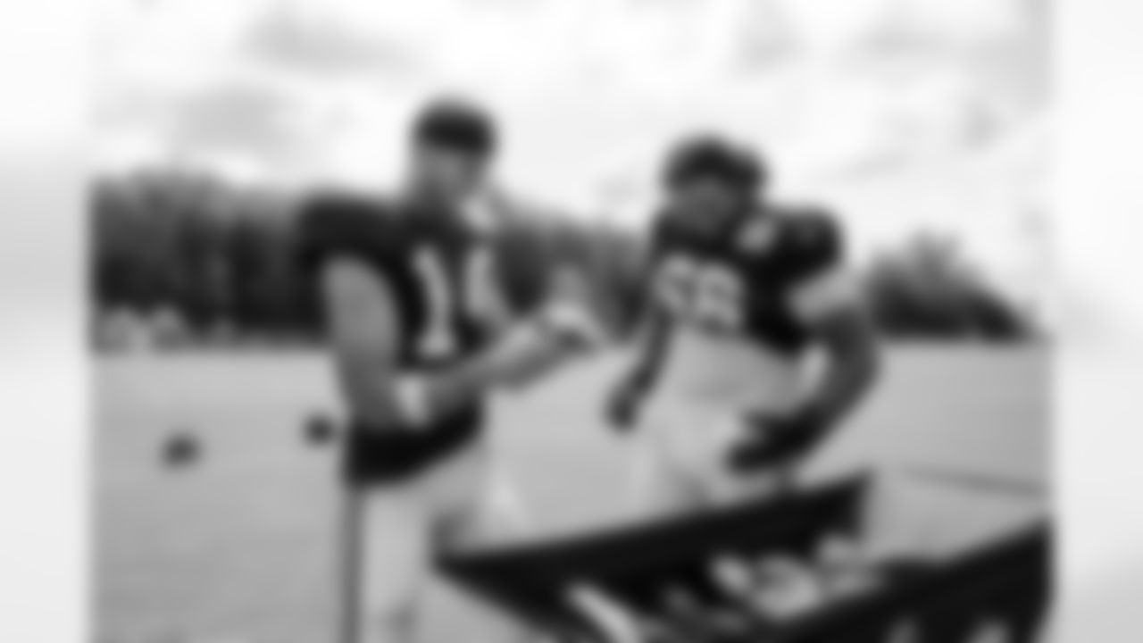 14 WR Alec Pierce, 66 G Lewis Kidd