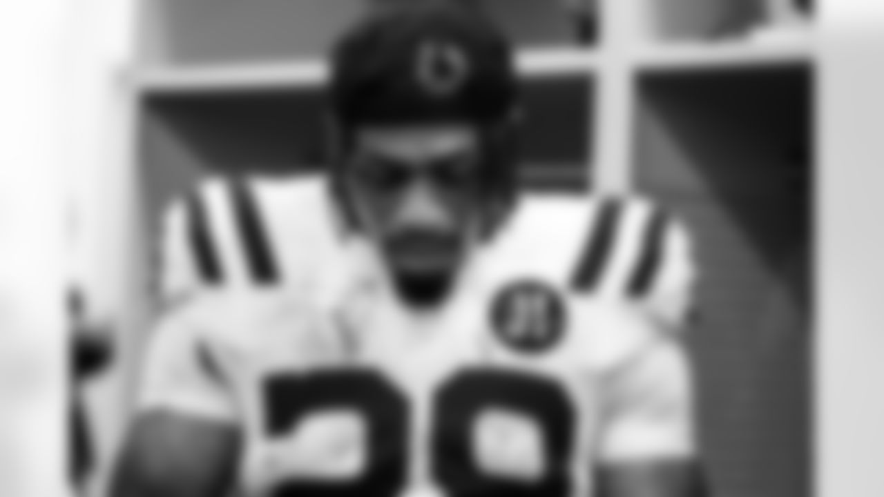 RB Jonathan Taylor #28