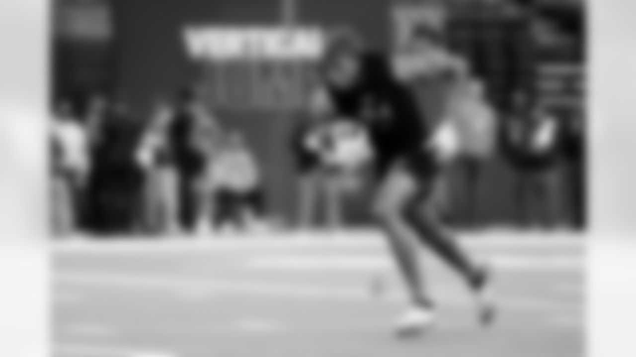 Arkansas defensive back Julian Neal (24) participates in a drill during the 2026 NFL Scouting Combine on Friday, February 27, 2026 in Indianapolis, Indiana. (Lauren Leigh Bacho/NFL)