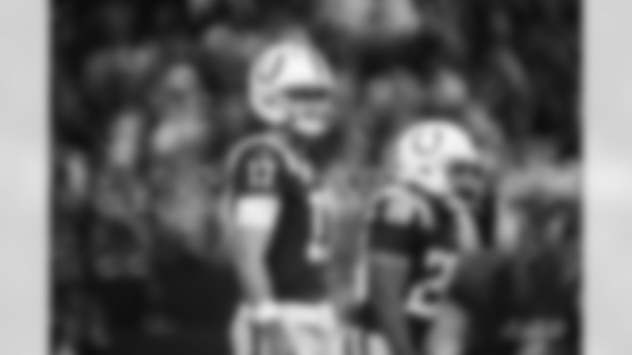 QB Daniel Jones #17