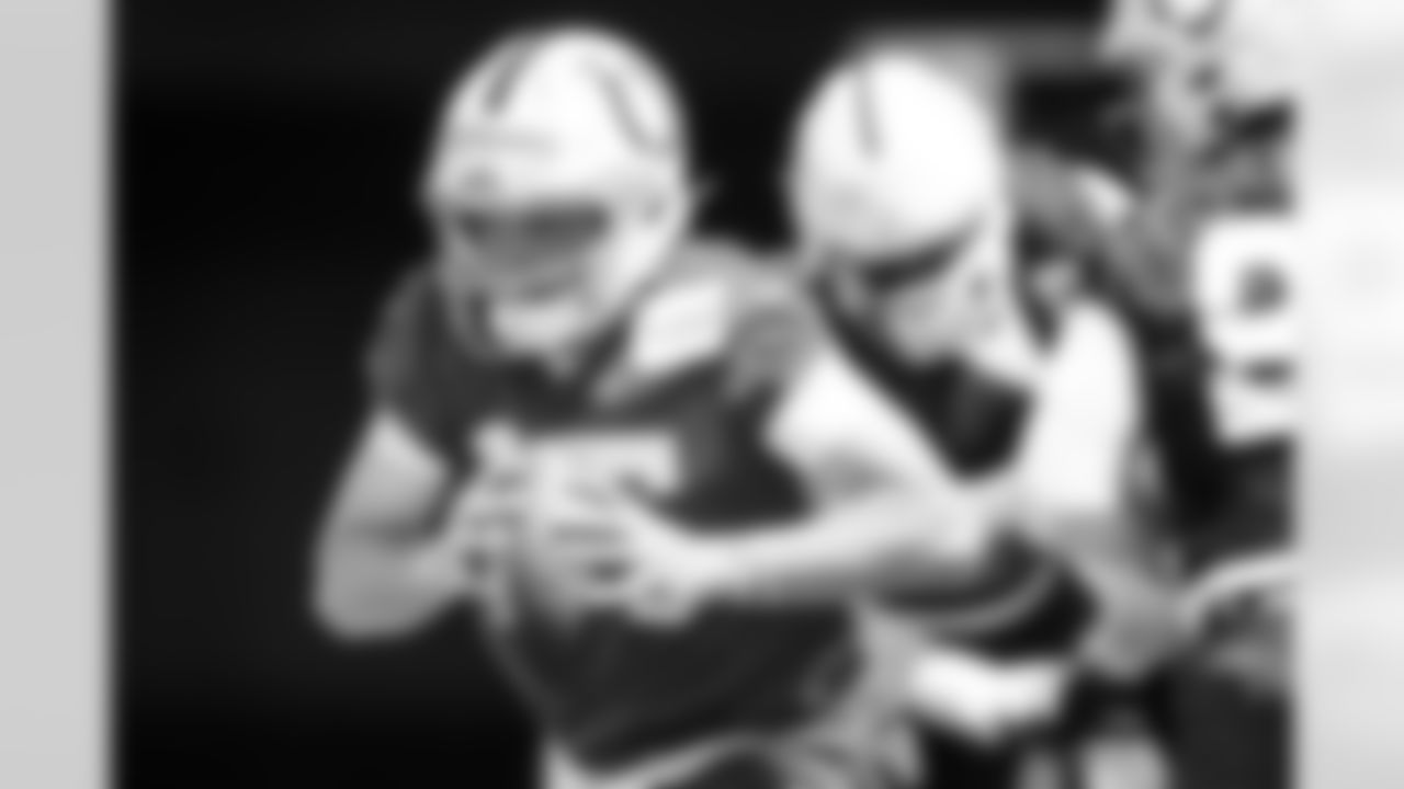 QBRiley Leonard#15