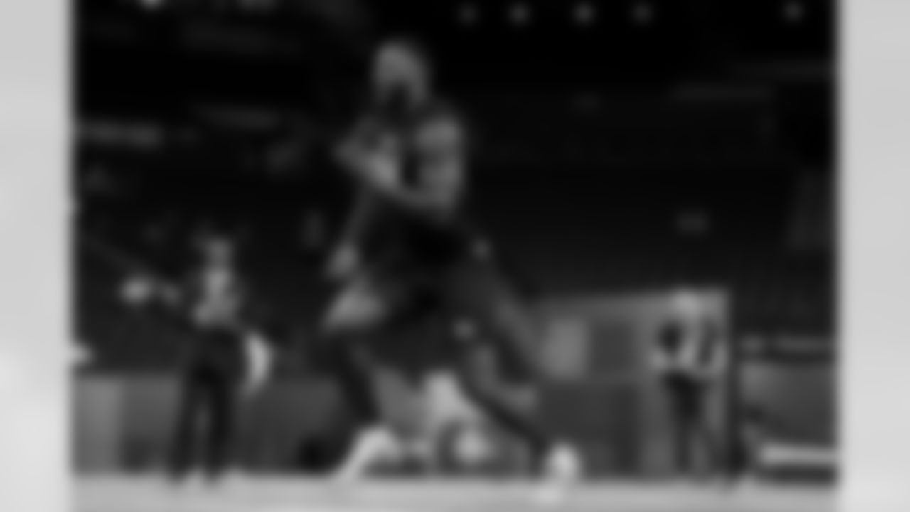 Auburn defensive lineman Keyron Crawford (34) participates in a drill during the 2026 NFL Scouting Combine on Thursday, February 26, 2026 in Indianapolis, Indiana. (Cooper Neill/NFL)