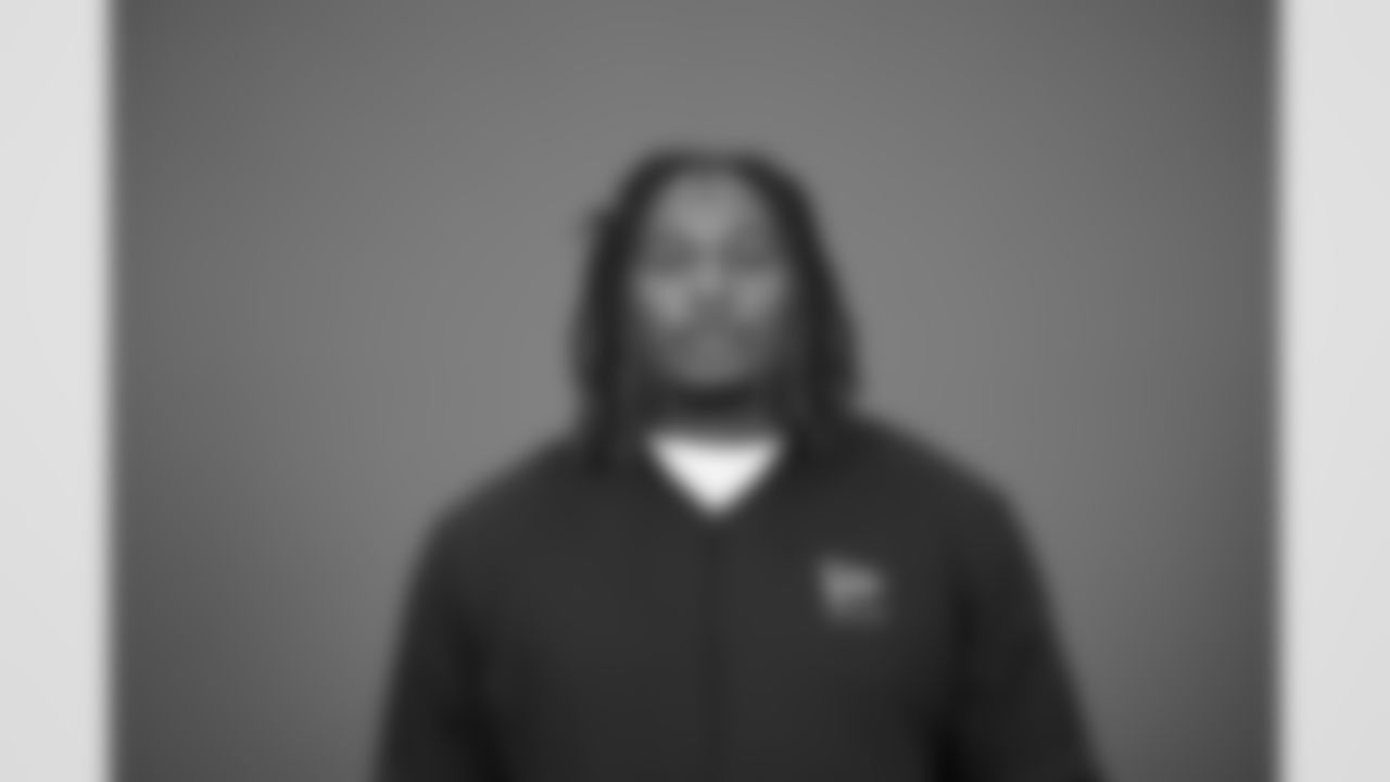 Tennessee defensive lineman Bryson Eason (09) poses for a portrait at the NFL football scouting combine in Indianapolis, Tuesday, Feb. 24, 2026 (AJ Mast/AP Content Services for the NFL)