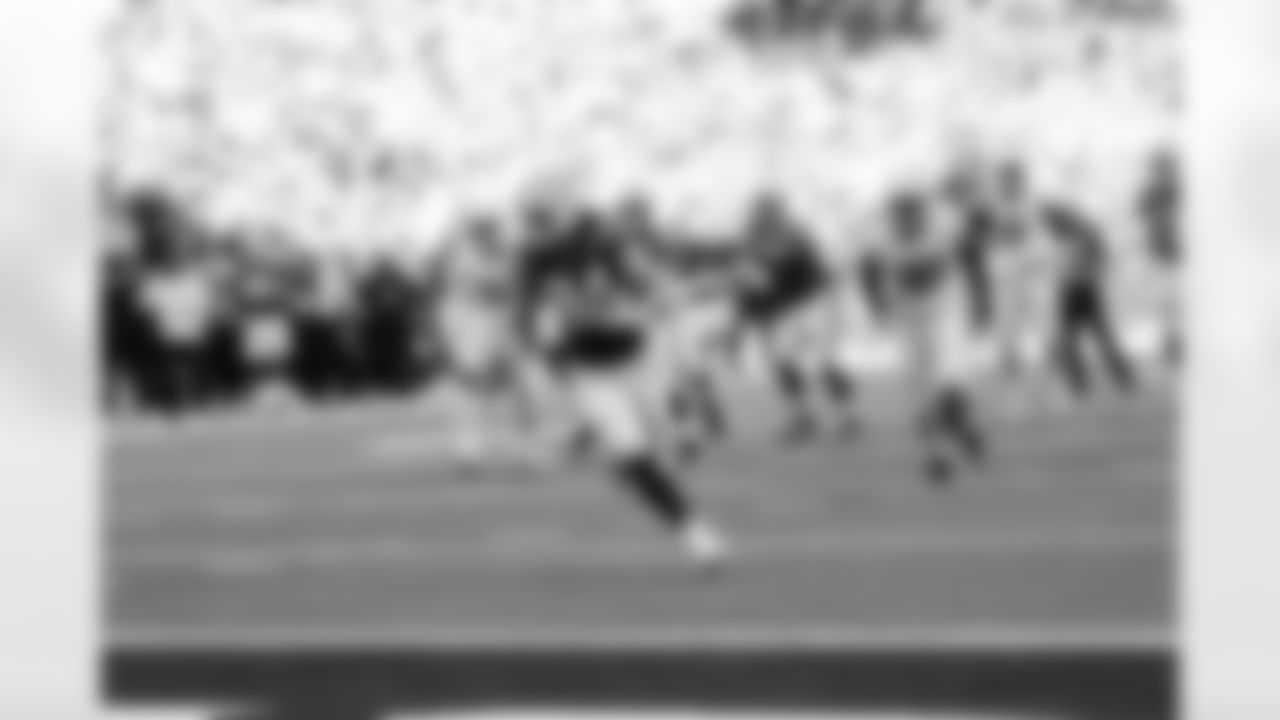 TE Tyler Warren #84