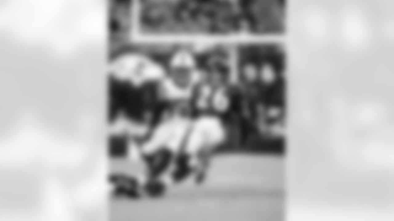 LB Cameron McGrone #59