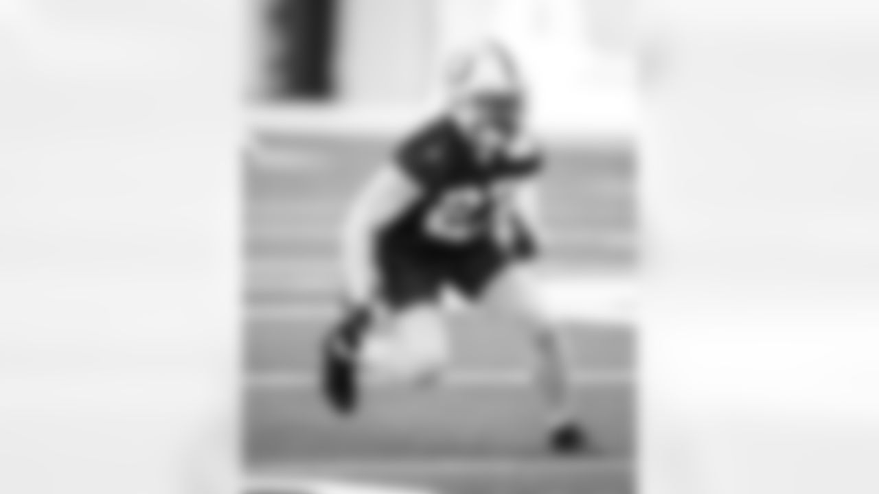 CB Kenny Moore II #23