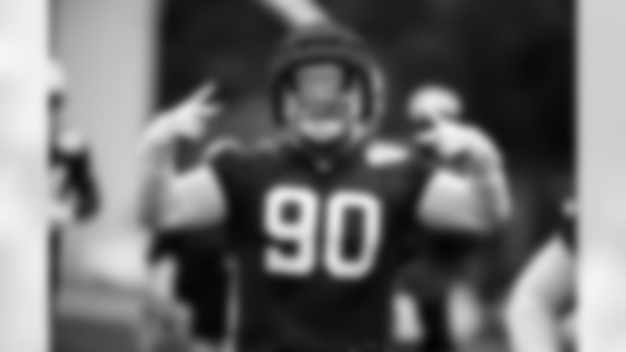 DT Grover Stewart #90