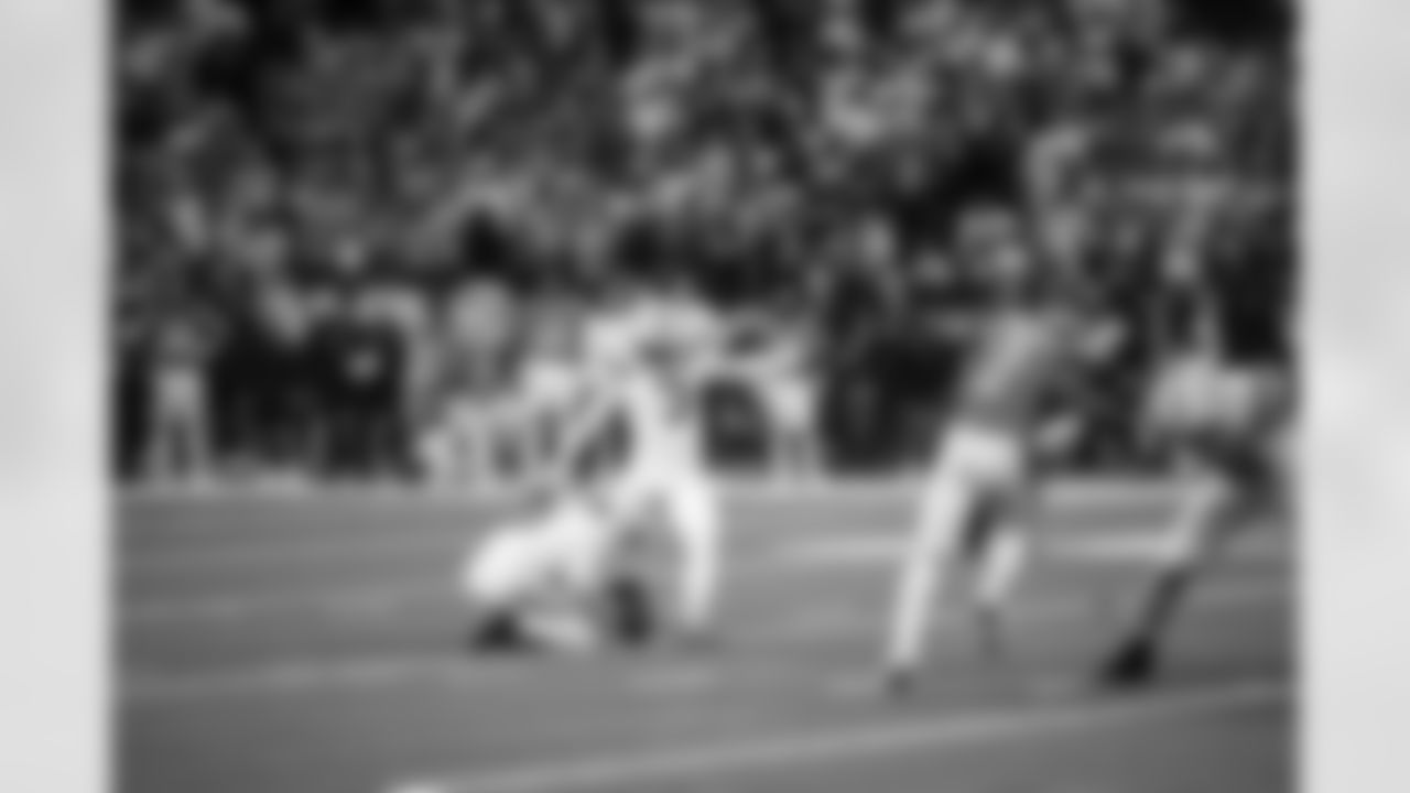 K Spencer Shrader #3 and P Rigoberto Sanchez #8