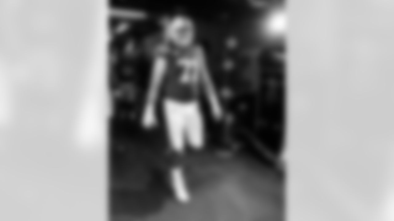 T Matt Goncalves #71