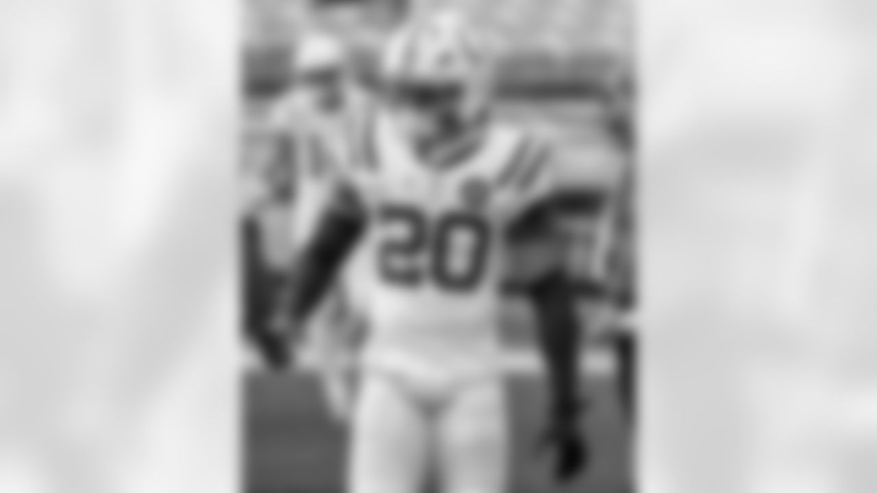 2025_1102_PIT_Pregame_0031