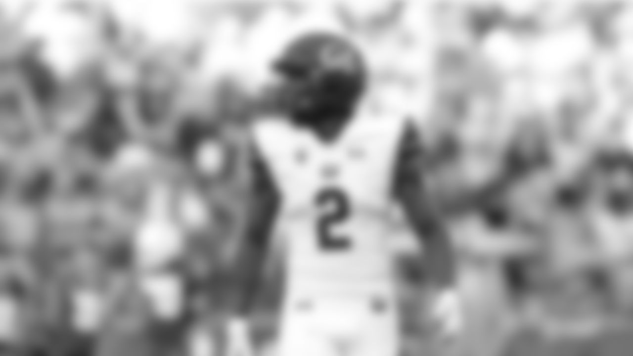 California safety Craig Woodson stands on the field during the second half of an NCAA college football game against Washington State, Saturday, Oct. 1, 2022, in Pullman, Wash. (AP Photo/Young Kwak)
