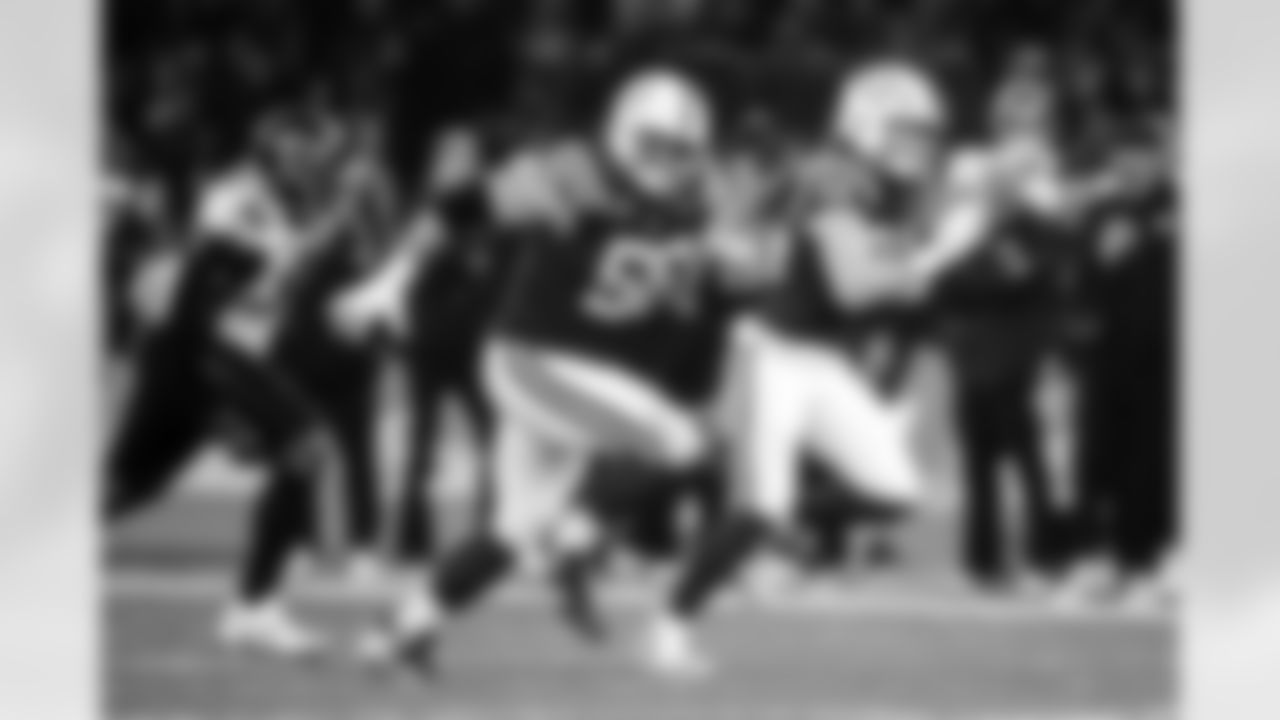 G Quenton Nelson #56 and TE Tyler Warren #84