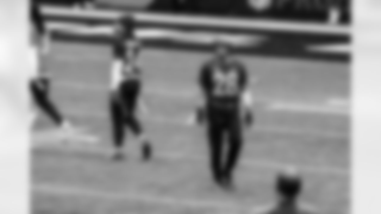 RB Jonathan Taylor #28